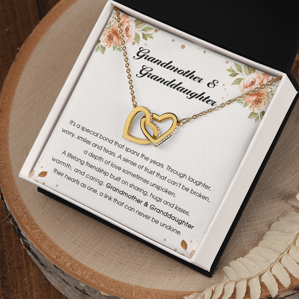 To My Grandma From Granddaughter - Interlocking heart Necklace