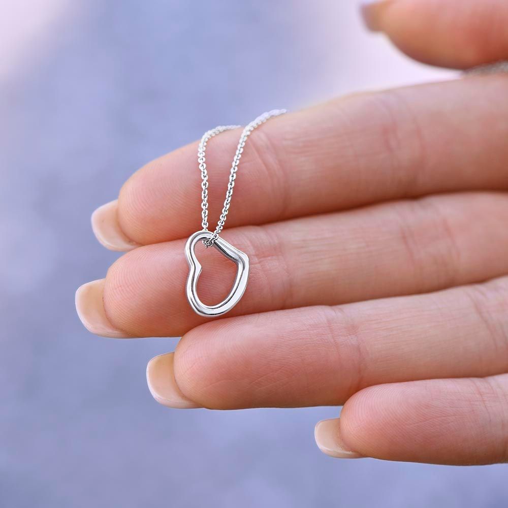 Delicate Heart Necklace - B0BGGV6Z6Z - Running